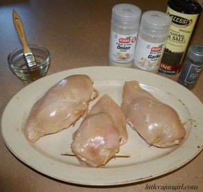 Spicy Tuscan-Stuffed Chicken: LittleCajunGirl.com