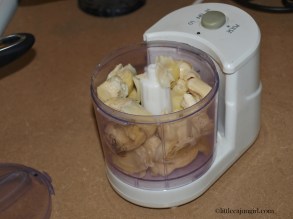 Healthy Spinach Artichoke Dip: LittleCajunGirl.com