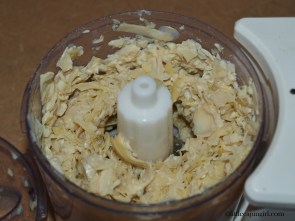 Healthy Spinach Artichoke Dip: LittleCajunGirl.com