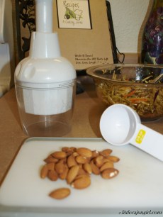 Asian Pork Lettuce Wraps with Broccoli Slaw: LittleCajunGirl.com