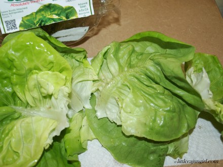 Asian Pork Lettuce Wraps with Broccoli Slaw: LittleCajunGirl.com