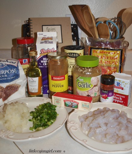 Sinfully Delicious Seafood Pasta: LittleCajunGirl.com